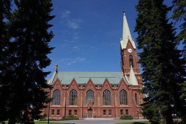 Zona lateral de la Catedral de Mikkeli