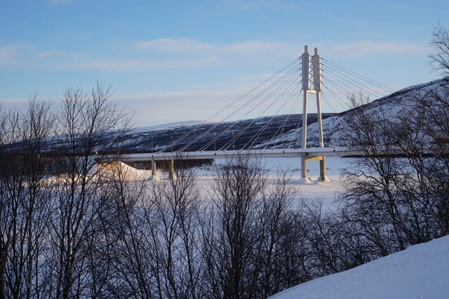 Vista del Puente Sami en Utsjoki